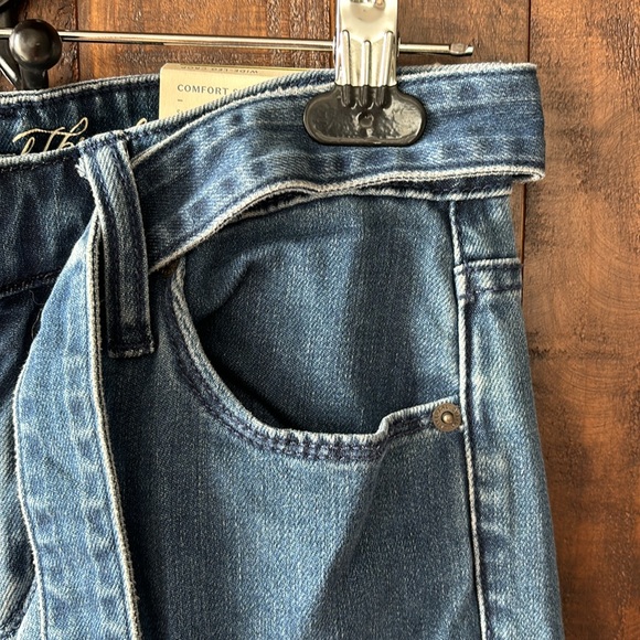 Universal Thread Jeans - Picture 2 of 4